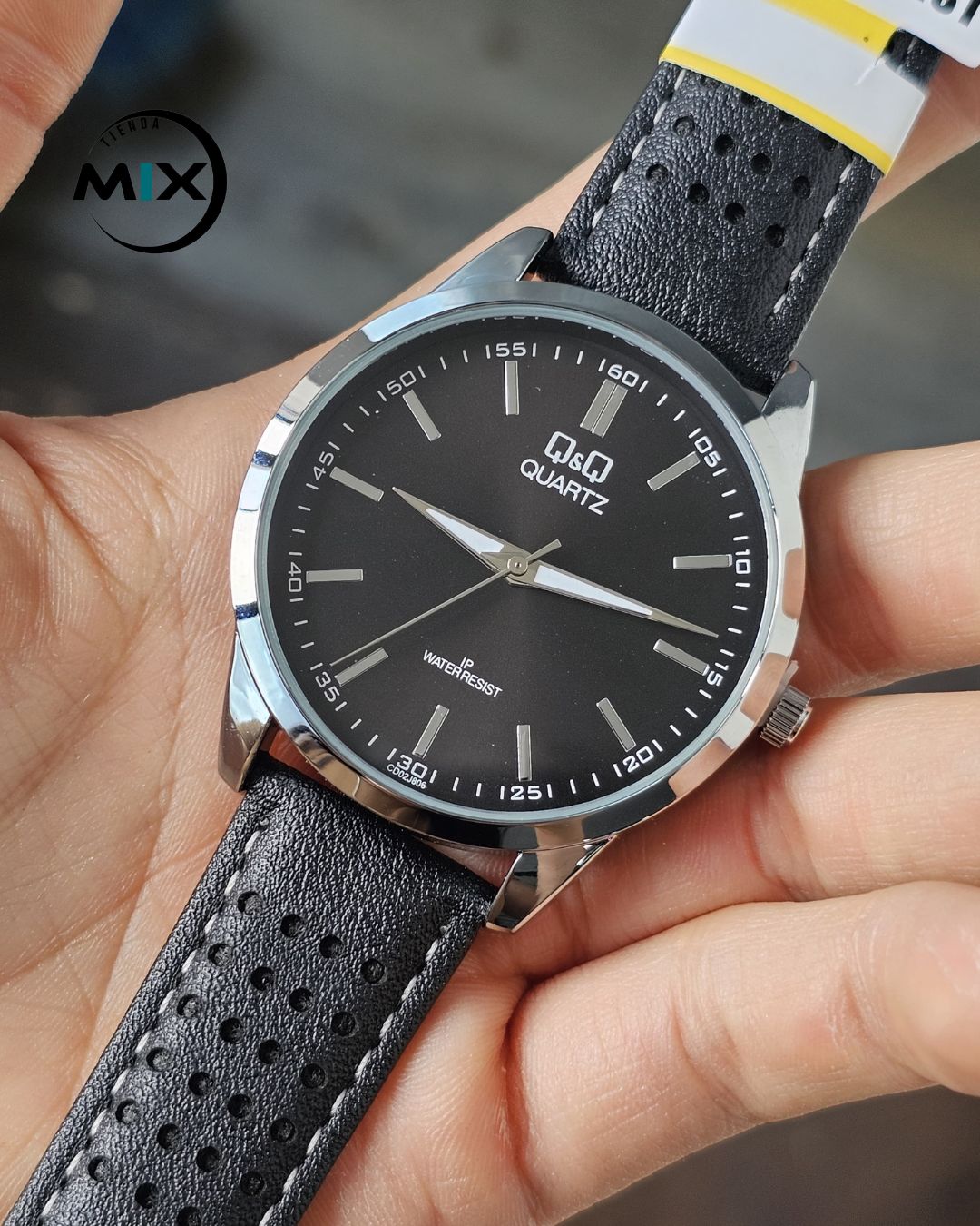 RELOJ Q&Q LEGACY CUERO