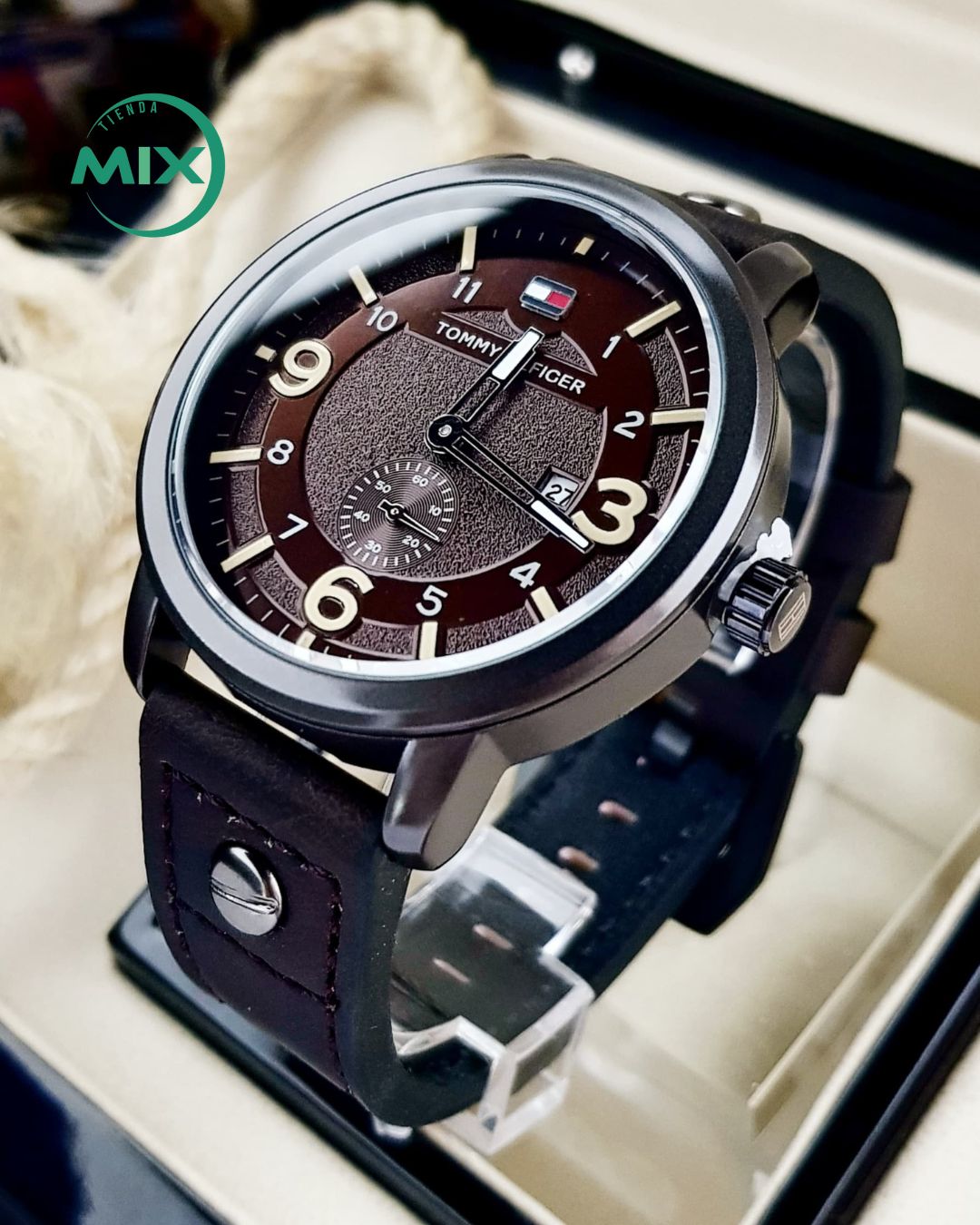 RELOJ TOMMY CUERO TURBO