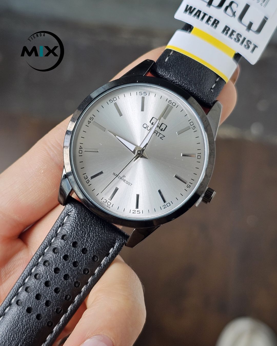 RELOJ Q&Q LEGACY CUERO